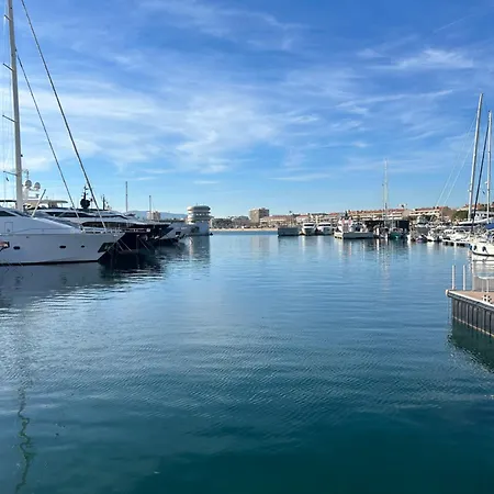 Cote Jardin - Wifi דירה Saint-Raphaël